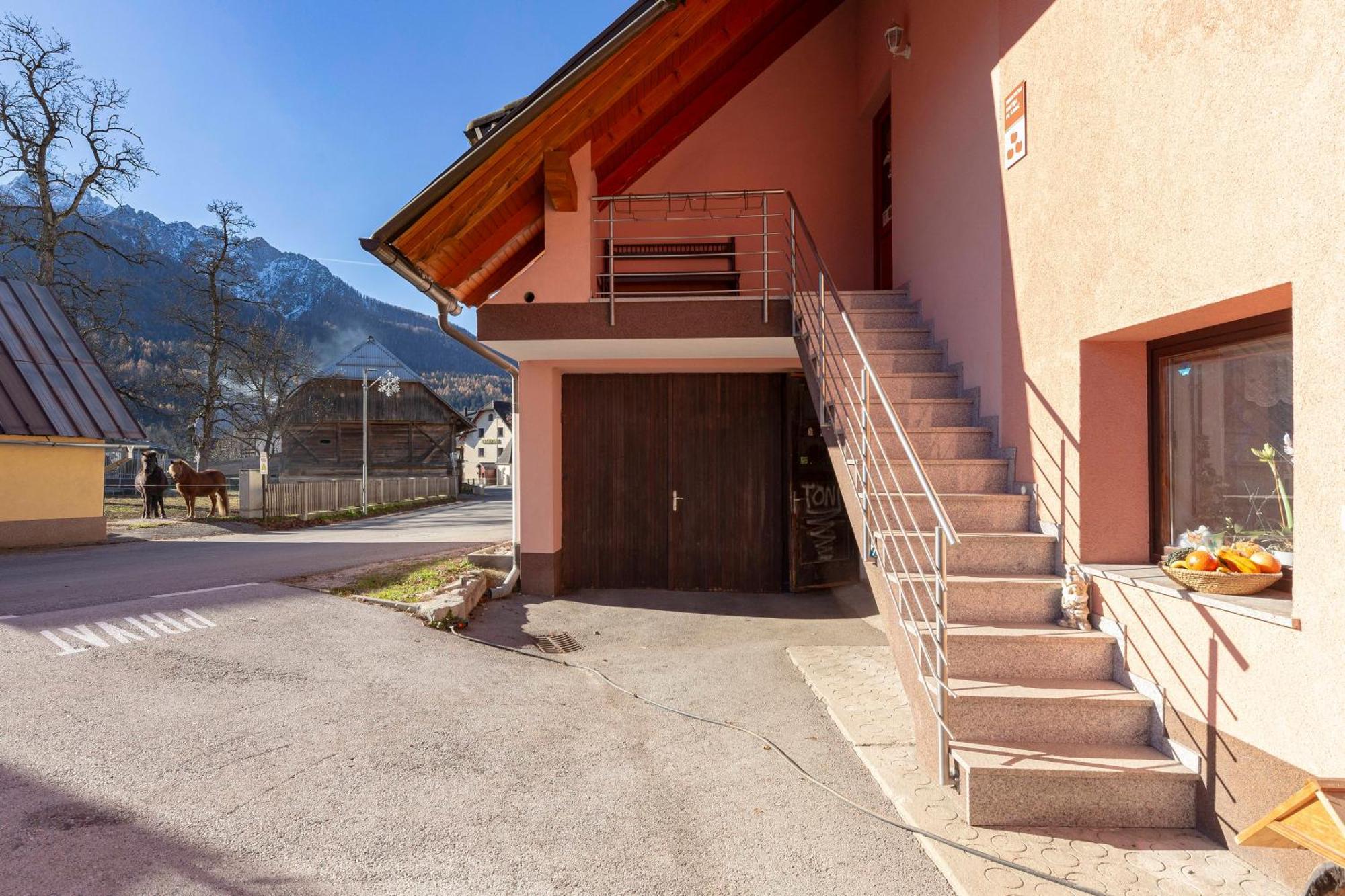 Apartment Pr' Kavac Rateče Exteriér fotografie