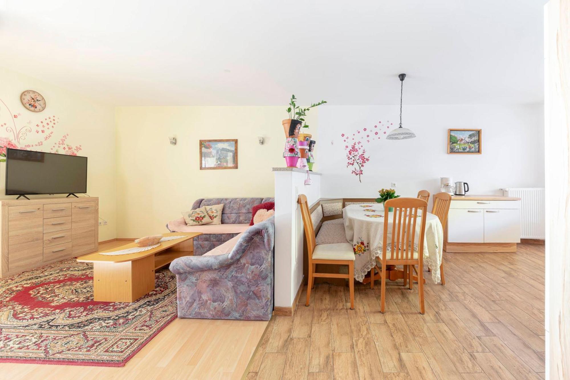 Apartment Pr' Kavac Rateče Exteriér fotografie